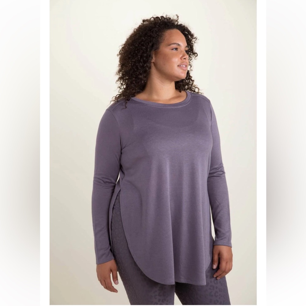 Mono B NWT Side Slit Tee dark purple size 1X